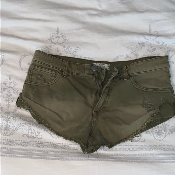 Free People Shorts - Picture 1 of 3